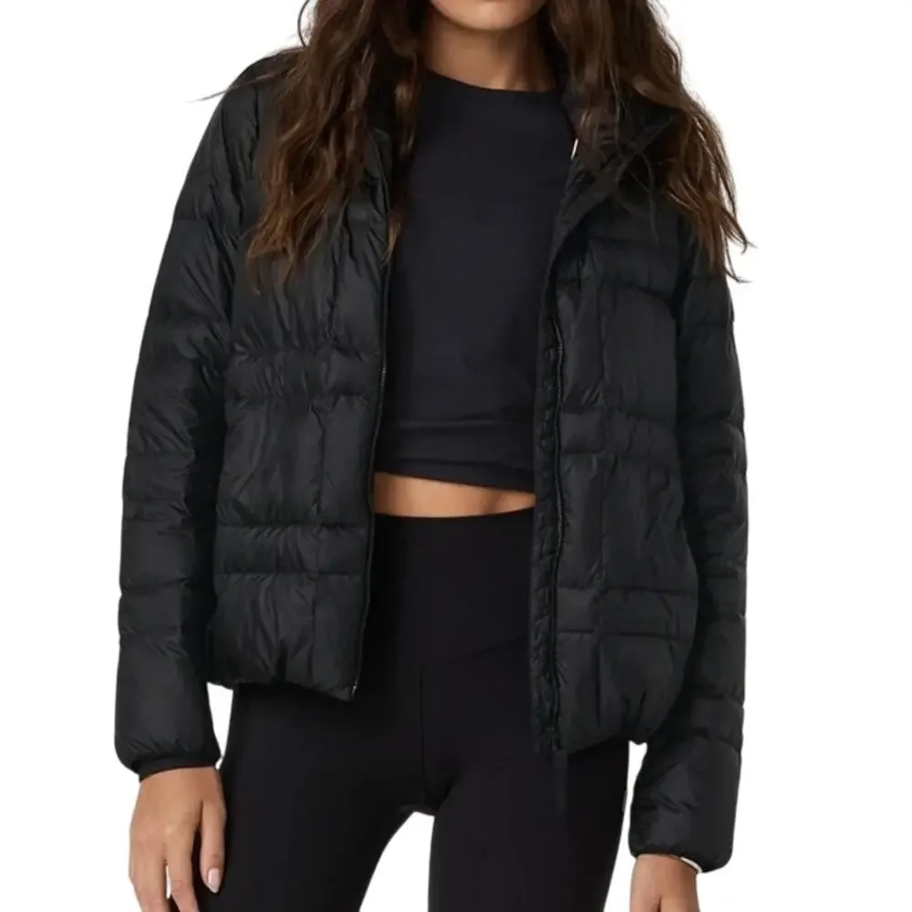 NWOT Vuori Women's Coordinate Packable Down Jacket Black Size Small MSRP $298 - Picture 2 of 11